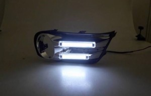 適用: 日産 ティーダ 2011-2013 LED DRL 高光度 ガイド フォグ ランプ デイタイムランニングライト B AL-HH-0592 AL