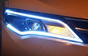 ヘッドライト 適用: トヨタ RAV4 2013-2015 LED ヘッドランプ デイタイムランニングライト DRL バイキセノン HID 4300K〜8000K 35W・55W 