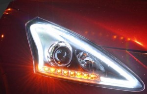 ヘッドライト 適用: 日産 ティーダ 2011-15 LED ヘッドランプ デイタイムランニングライト DRL バイキセノン HID AL-HH-0952 AL