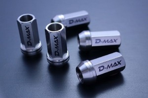 D-MAX チタンレーシングナット M12×P1.5 DMRNM124415TI