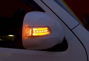 TOMS/トムス LEDドアミラーウィンカー 塗装無し ブルーLED Ver. 87950-TTH21-Z トヨタ ハイエース/レジアスエース 2004年08月〜