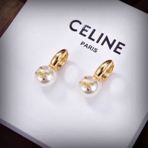 Celine セリーヌ 新作 凱旋門パール スタッド ピアス