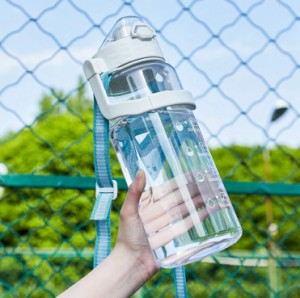 大容量 1800ml 水筒ンス スポーツウォーターボトル かわいい スリム おしゃれ スポーツ ジム 旅行 アウトドア 漏れ防止 耐久性