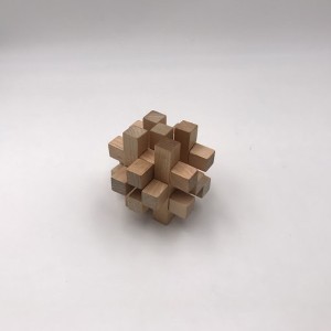 コマモノ 木製立体パズル チェッカーキューブ