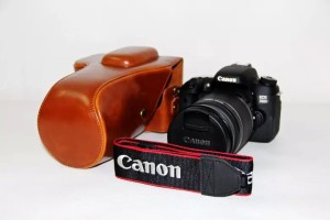 CANON EOS Kiss X8i ケース 8000D カメラケース カバー カメラーカバー バッグ カメラバッグ キャノン 一眼 760D 750D 三脚使用可能 ネジ