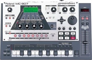 Roland MC-307  ドラムマシーン DRUM MACHINE ドラム音源　ローランド（中古品）