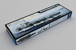 トランペッター 1/700 アメリカ海軍 空母 CV-63 キティーホーク プラモデル（中古品）