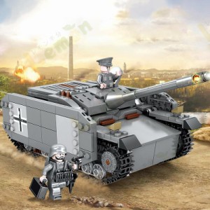 ブロック 玩具 タンクモデル レゴ 互換品 レゴミリタリー戦車 ドイツ IV号駆逐戦車 J型 ミニフィグとライト付き 互換品 クリスマス プレ