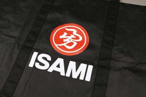 ISAMI イサミ 収納バッグ 空手 キックボクシング 用具持ち運びに便利　サイズ70cm×18cm×深さ50cm