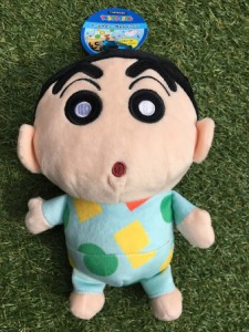 [クーポン利用で10%off][目玉]クレヨンしんちゃん カラビナ付きぬいぐるみポーチ パジャマ 20cm [あす楽][ぬいぐるみ グッズ おもちゃ 雑