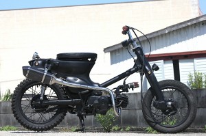 Valiente (バリエンテ) ホンダ リトルカブ (A-C50/BA-AA01) バイクマフラー (キャブ車用) Calma カルマ カーボンタイプ マフラー スポー