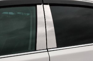 トヨタ　ファサネイトピラー　市松模様風　ＺＲＥ１５　ルミオン　８Ｐ　鏡面ＨＹＰＥＲ　カーパーツ