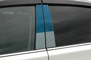 トヨタ　ファサネイトピラー　市松模様風　ＮＨＰ１０系　アクア　８Ｐ　鏡面ＨＹＰＥＲ　ブルー　カーパーツ