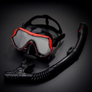 ダイビングマスク　海遊び　シュノーケル　潜水メガネ　水面下呼吸パイプ　黒＆赤