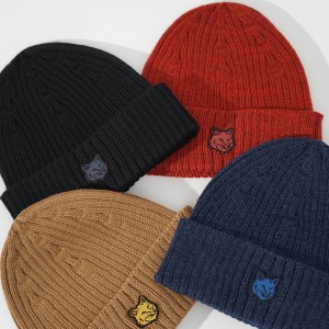 MAISON KITSUNE メゾンキツネ ニットキャップ ビーニー LM06111KT1022 FOX HEAD PATCH RIBBED BEANIE メンズ レディース ユニセックス 帽