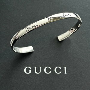 gucci ブラインド フォー ラブ ピアスの通販｜au PAY マーケット