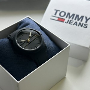 トミーヒルフィガー 腕時計 レディース 文字盤 大きい 可愛い腕時計 黒 ブラック 大人 女性 ブランド 時計 通勤 通学 女友達 彼女 妻 母 