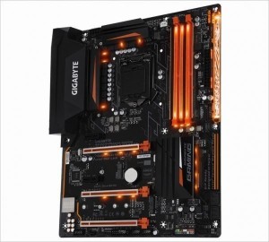 GIGABYTE Z270-Phoenix GAMING Supports Intel 7th/ 6th Generation Motherboard 中古