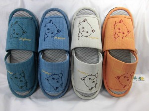 スリッパ ４足 セット （４色） メッシュ ネコ柄 おしゃれ かわいい 可愛い 夏用 前開き 外縫い ねこ　猫　cat 沖縄不可　スリッパセット