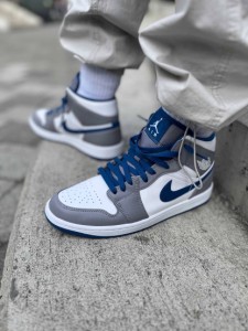 エアジョーダン1 ロー トゥルー ブルー Nike Air Jordan 1 Mid True Blue 正規品 全国送料無料