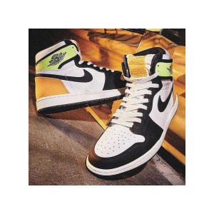 エアジョーダン1 ハイ OG ボルトゴールド NIKE AIR JORDAN 1 HIGH OG VOLT GOLD 正規品 全国送料無料