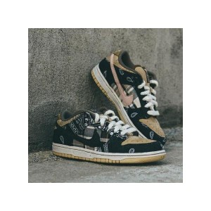 トラヴィススコット×ナイキSB ダンク ロー TRAVIS SCOTT × NIKE SB DUNK LOW 正規品 送料込