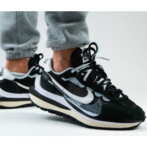 サカイ×ナイキ ヴェイパー ワッフル ブラックアンドホワイト SACAI×NIKE VAPOR WAFFLE BLACK AND WHITE 正規品 全国送料無料