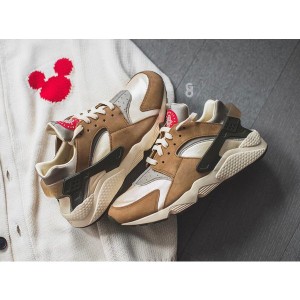 ステューシー×ナイキ エアハラチ デザートオーク STUSSY×NIKE AIR HUARACHE DESERT OAK 正規品 全国送料無料