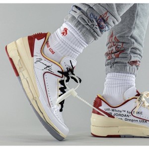 オフホワイト×ナイキ エアジョーダン2 ホワイト アンド バーシティレッド Off-White×Nike Air Jordan 2 Low White and Varsity Red 正