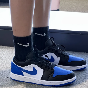 ナイキ エアジョーダン1 ロー ロイヤルブルー Nike Air Jordan 1 Low Royal Blue