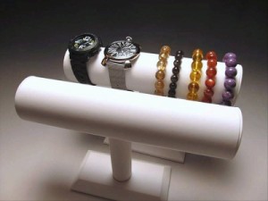 白 ディスプレイ什器 ブレスレットや腕時計の保管にも 激安 ブレスレットディスプレイ ホワイト(きらきらラメ) サイズ約15.8×22×6.5cm 