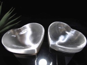 1個売り 美品キャッツアイ セレナイト (ジプサム 透石膏) ハート型小皿 最大幅約8cm-9cm×厚さ1.3cm 聖母マリアのガラス シルクのような