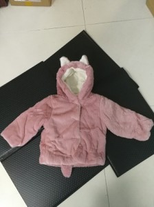 【在庫処分】キッズ 子供　アウター コート ジャケット　子供服 コート　フード付き　 ふわふわ 冬 防寒 　子ども服　キッズ 　可愛い