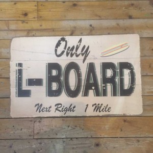 アンティーク ウッド サインボード only L-BOARD ウッドプレート 看板 ウッドアート インテリア サーフィン アメリカ雑貨