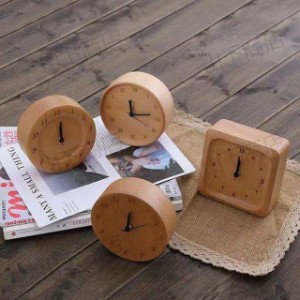 置時計 アナログ 無垢材 おしゃれ 木製  ミニサイズ 卓上時計 電池式 　ケヤキ 目覚まし時計　アラーム シンプル　北欧風