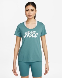 (ナイキ)ＡＳ　Ｗ　ＮＫ　ＤＦ　ＴＥＥ　　ＮＩＫＥ　ＳＣＲＩＰＴ トレーニングウエア 半袖Ｔシャツ FD2987-440