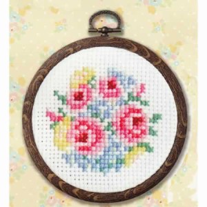 刺繍キット　バラのブーケ　フープ付き　　