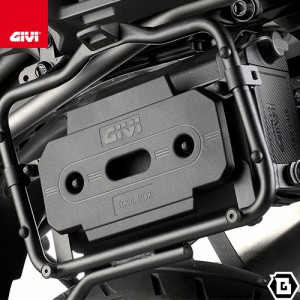 givi ( ジビ ) ユニバーサル スクリーン 取り付け 方法の通販｜au PAY