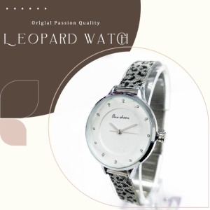 腕時計 レディース クリスマス レオパード 特別デザイン  金属アレルギー対応  ワンポイント オシャレ  プレゼント シンプル  かわいい 