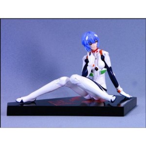 (中古品)エヴァンゲリオン 新劇場版 綾波レイ (1/8 ポリストーン塗装済み完成品)