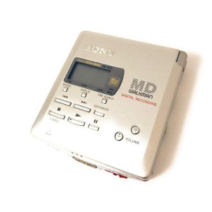 (中古品)SONY ソニー MZ-R55 シルバー ポータブルMDレコーダー （MDLP非対応 / 録音/再生兼用機 / 録再 / MDウォークマン）