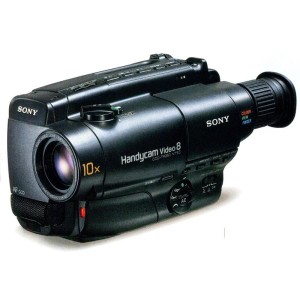 (中古品)ソニー CCD-TR250PK 8mmビデオカメラ(8mmビデオ再生機) Video8