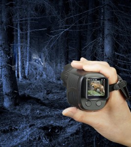 赤外線ビデオカメラ 小型 暗視カメラ ハンディカメラ 暗闇でも撮れる 電池式 高画質 FullHD AH-C01
