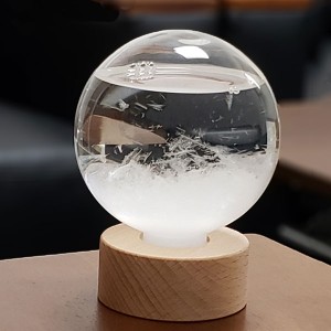 ストームグラス オブジェ 丸型 ガラス 置物 結晶 飾り 天気予報 ギフト インテリア【送料無料】