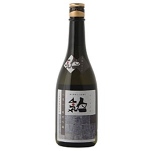 日本酒 黒人気 純米吟醸  720ml