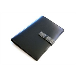 Colore Borsa（コローレボルサ） パスポートケース ブラック MG-005【送料無料】（代引不可）