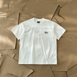     Stussy 無地ロゴレター半袖Tシャツ