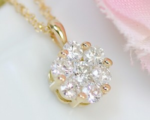 ペンダント　ネックレス　ダイヤモンド　0.3ct　18金　K18　セブンストーン　7ストーン　7石　レディース　アクセサリー　ジュエリー　ギ