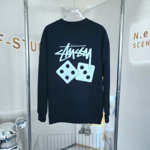 Stussy  ステューシー  ダイスプリント丸首長袖トレーナー