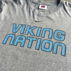 00年代 NIKE TEAM ナイキ VIKING NATION チームロゴプリント Tシャツ メンズM 【古着】【中古】